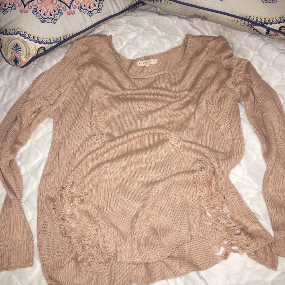 Light pink distressed sweater, Size small